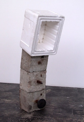 16184006 (concrete, polystyrene, iron, plastic)