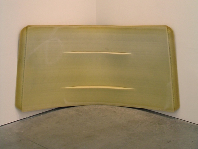 37484807 (foam, corner, ground)