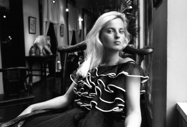 Portraits : Claire Young