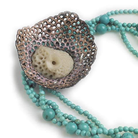 Blushing Shell Necklace 