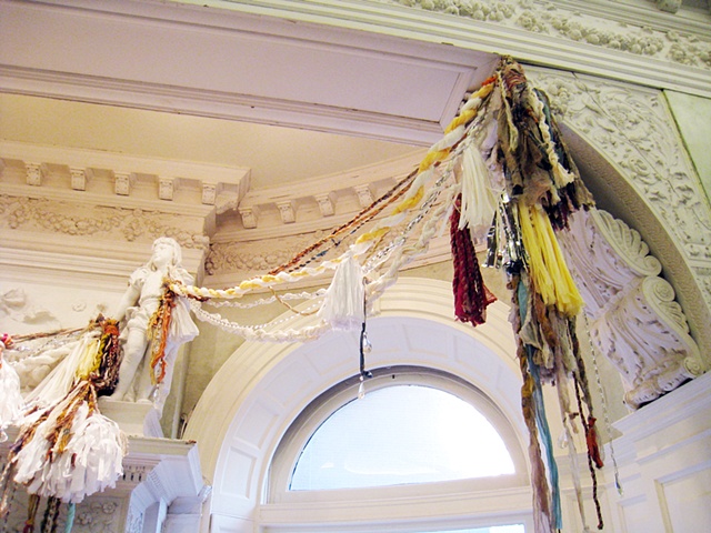 installation tassel anthropologie