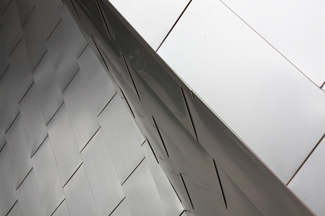 Converging Planes