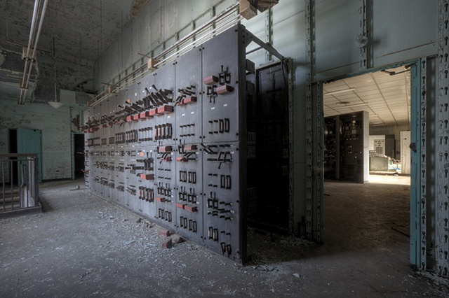 urban decay photography urbex beautiful transformers power plant philadelphia