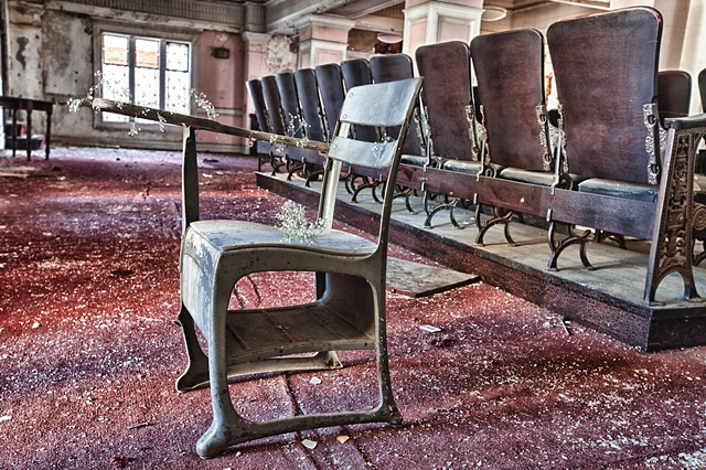 urban decay photography urbex beautiful deconstruction church chicago 