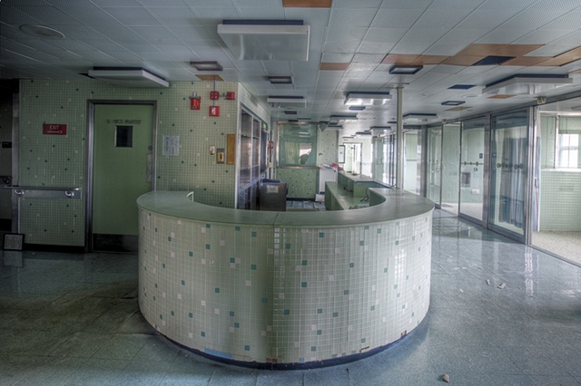 urban decay photography urbex beautiful deconstruction hospital chicago 